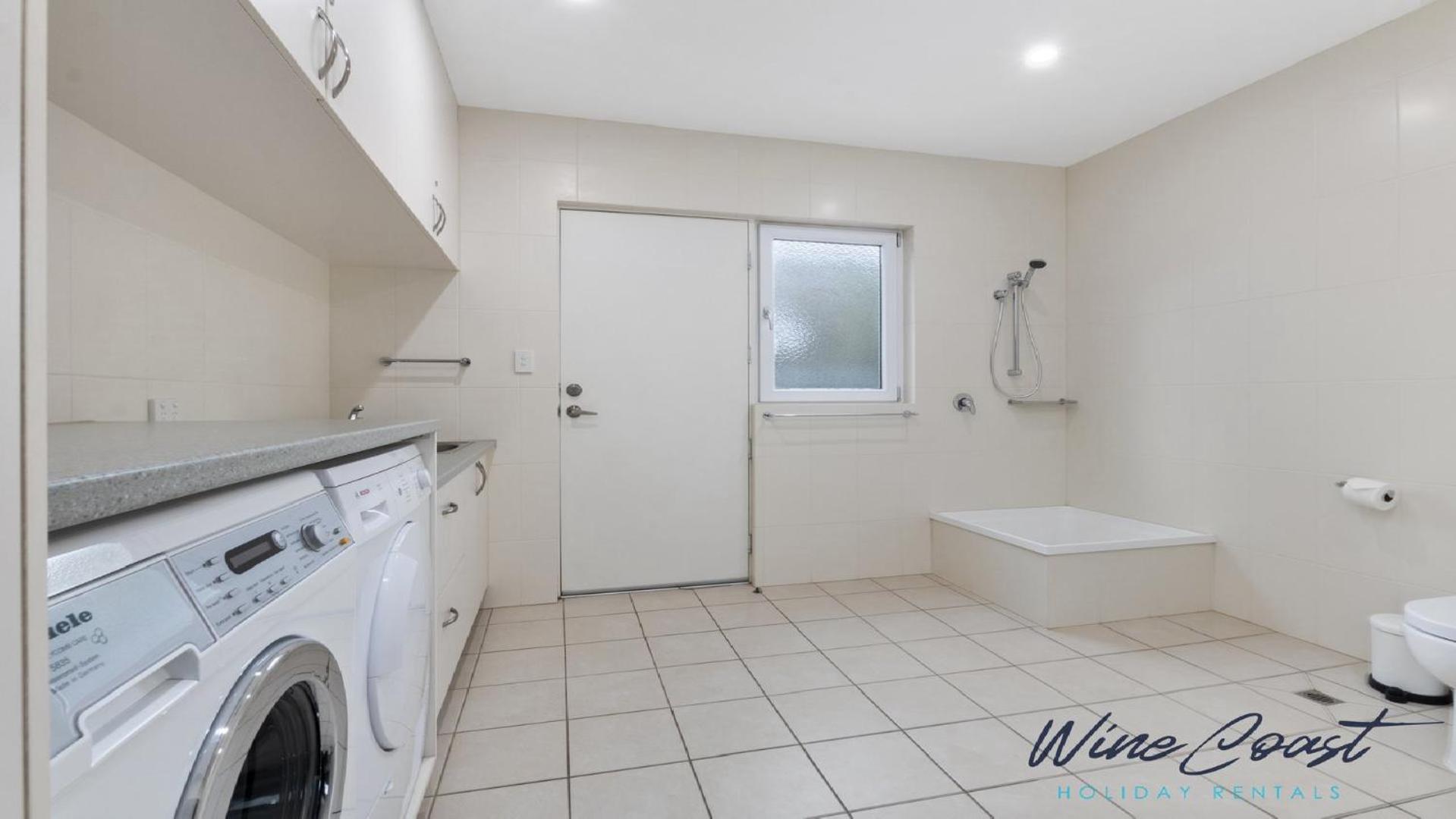 35 Degrees South By Wine Coast Holiday Rentals - Escape To The Fabulous 35 Degrees South By Wine Coast Holiday Rentals. Port Noarlunga Buitenkant foto
